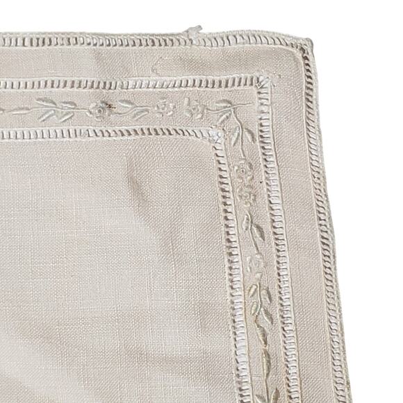 Vintage Embroidered Handkerchief Beige Floral Linen Small Bridal Pocket Scarf - Picture 3 of 8